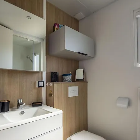 Pour 4 Dans Un Domaine Avec Piscine Domek alpejski *