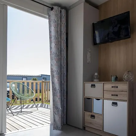 Pour 4 Dans Un Domaine Avec Piscine