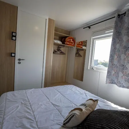 Chalet Pour 4 Dans Un Domaine Avec Piscine Brétignolles-sur-Mer