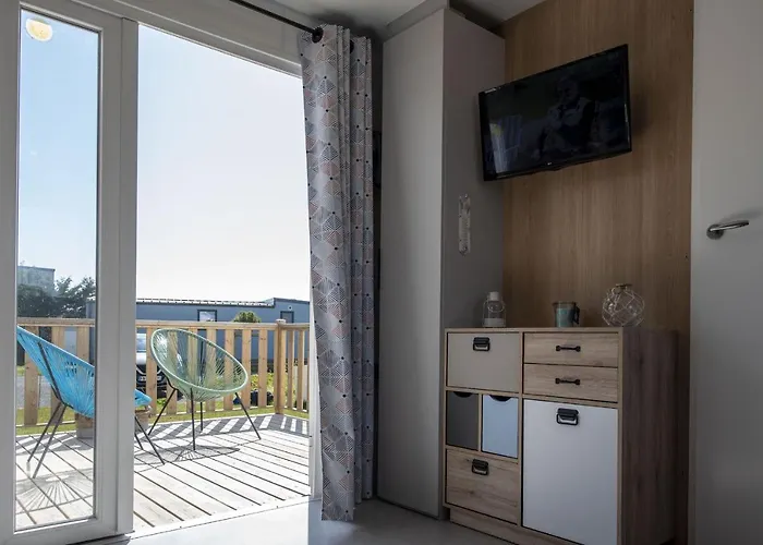 Pour 4 Dans Un Domaine Avec Piscine