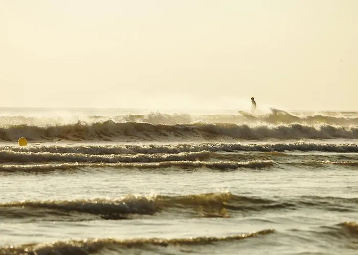 Pour 4 Dans Un Domaine Avec Piscine 샬레