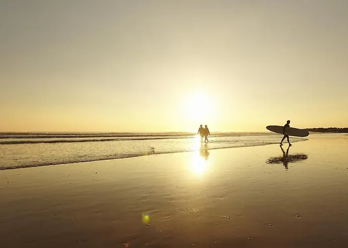 Pour 4 Dans Un Domaine Avec Piscine 샬레